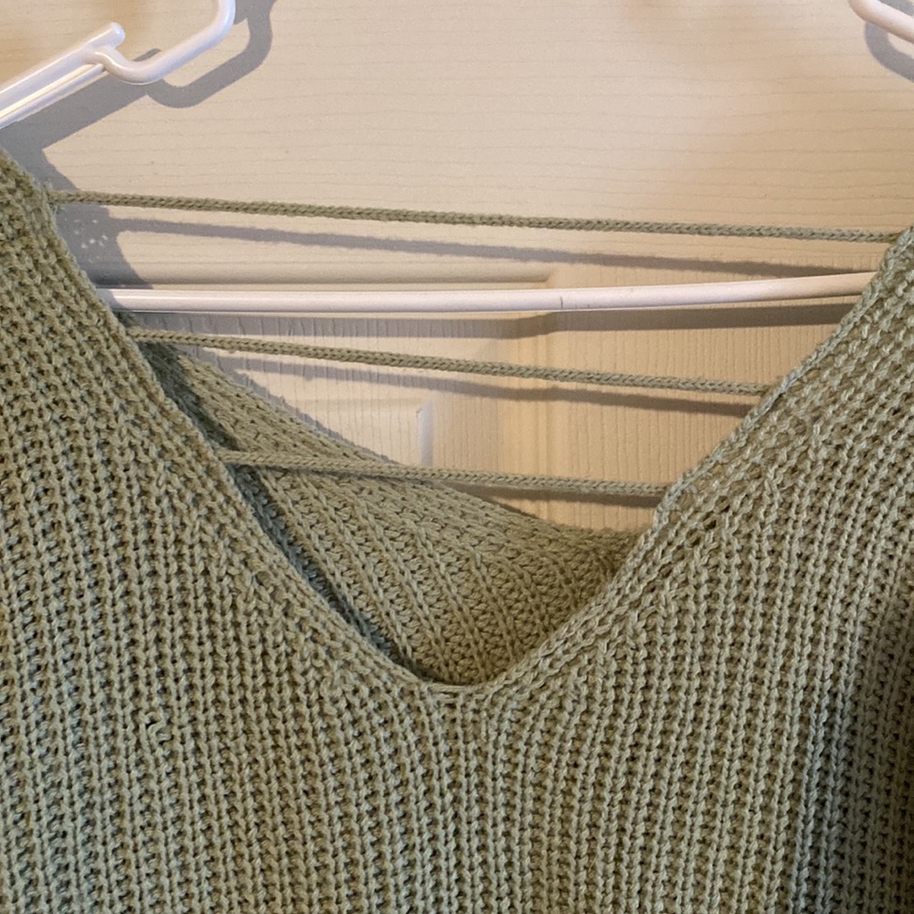 Cute green sweater - Picture 5 of 6